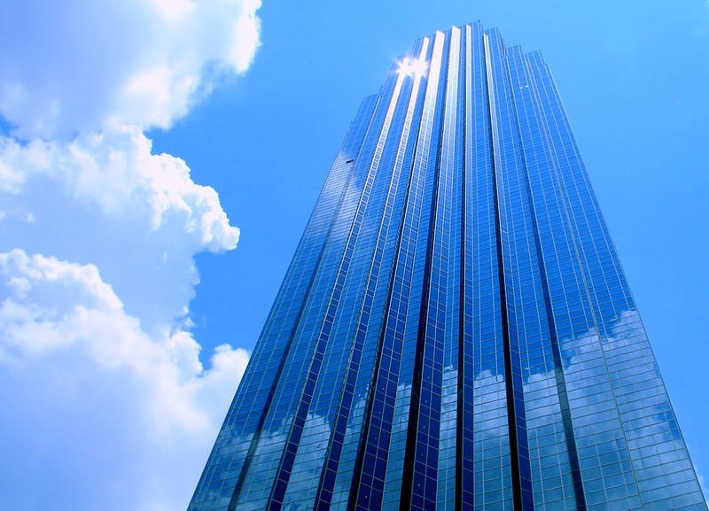 Tòa Williams Tower 64 tầng ở Houston đổi chủ giá 300 triệu USD