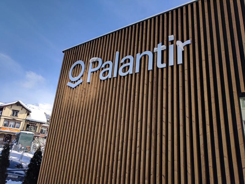 Palantir tăng doanh thu 93%, cổ phiếu vọt 13% sau báo cáo quý II