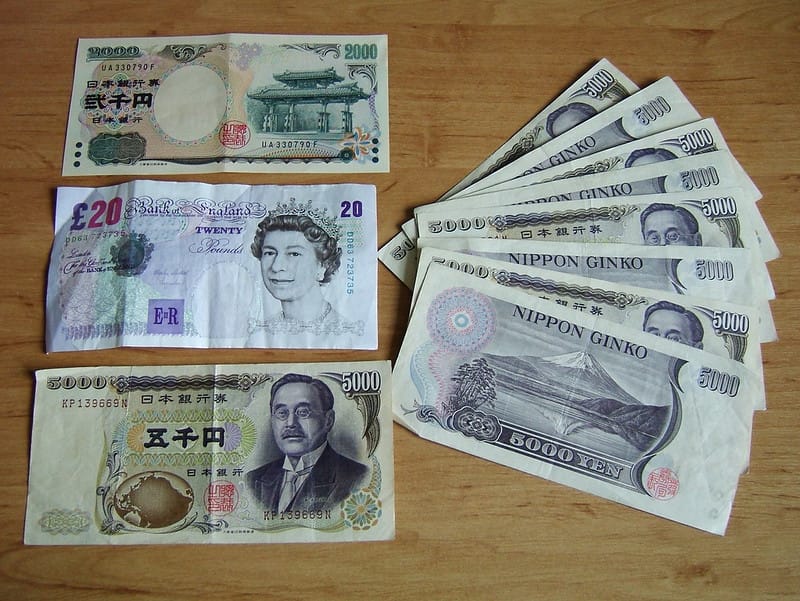 Đồng yên rơi xuống đáy 40 năm, Nhật Bản cân nhắc can thiệp