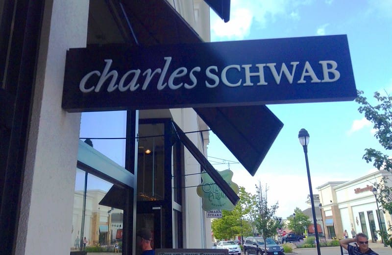 Charles Schwab: Lợi suất trái phiếu vẫn hấp dẫn nửa cuối 2026, cần chọn lọc