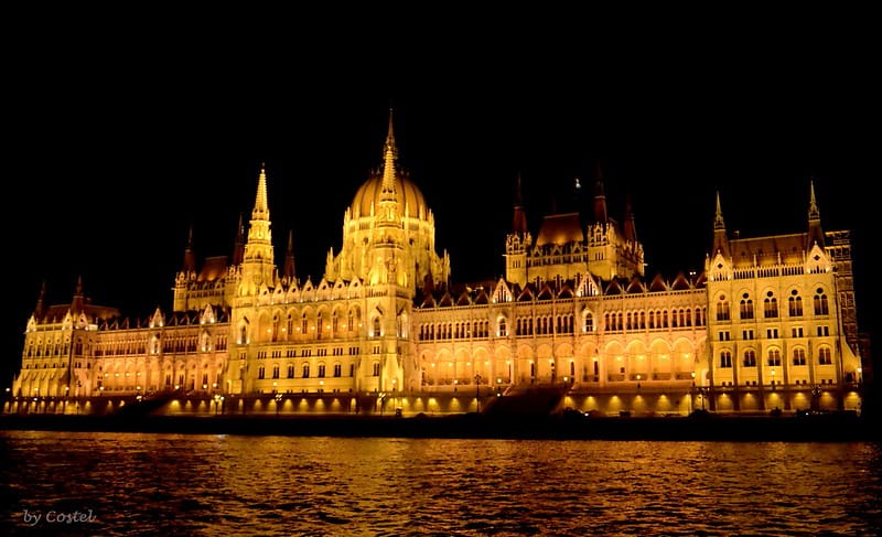 Thâm hụt ngân sách Hungary lên 3.850 tỷ forint chỉ trong 4 tháng