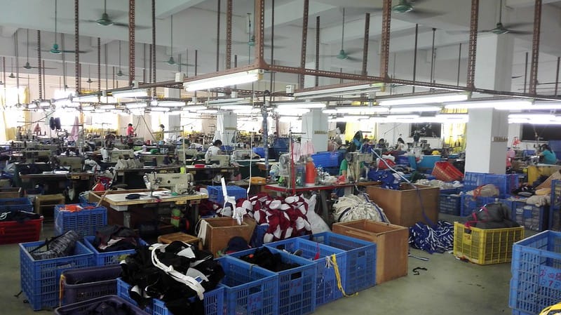 Thặng dư 1.200 tỷ USD, Trung Quốc bác cáo buộc dư thừa công suất