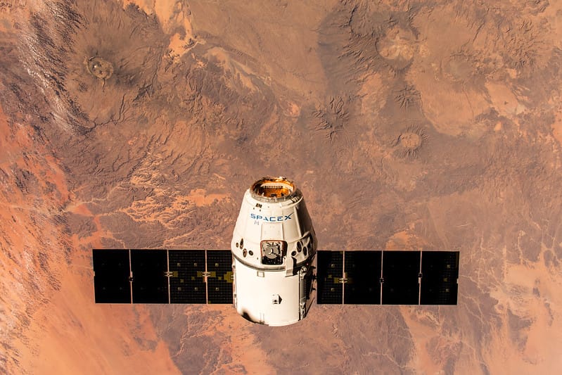 SpaceX rơi xuống dưới 110 USD, bốc hơi hơn 1.000 tỷ USD sau IPO