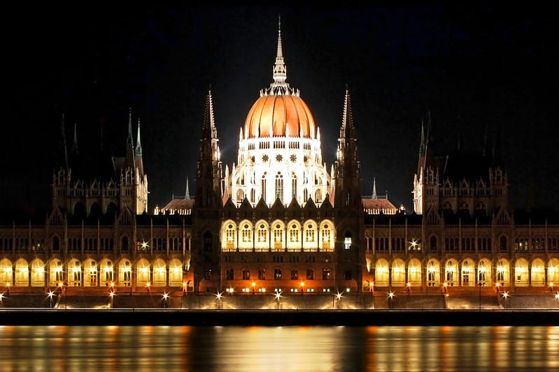 Hungary đặt mục tiêu gia nhập Eurozone năm 2030