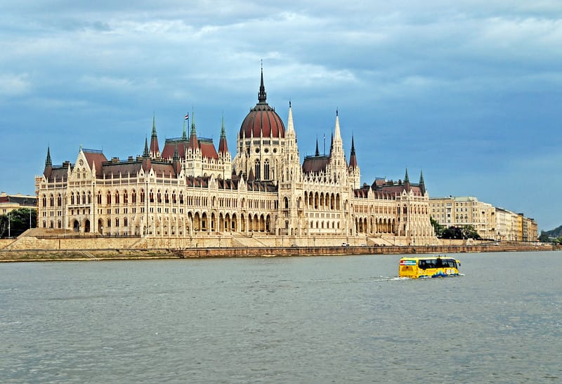 Thủ tướng sắp nhậm chức: 'Orbán đang tẩu tán hàng chục tỷ forint tài sản'