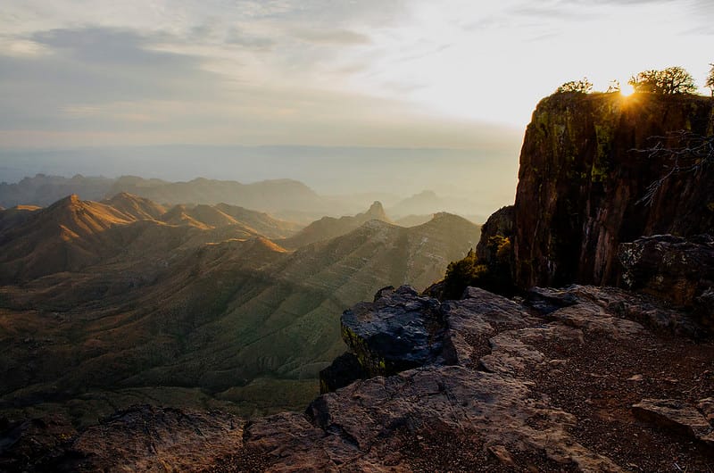 Tòa liên bang tạm chặn xây tường biên giới ở Big Bend, Texas