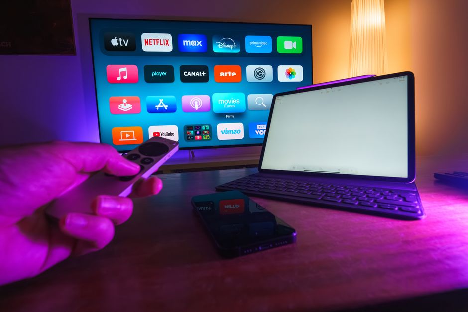 Apple TV 4K mới tích hợp Siri AI, trò chuyện rảnh tay