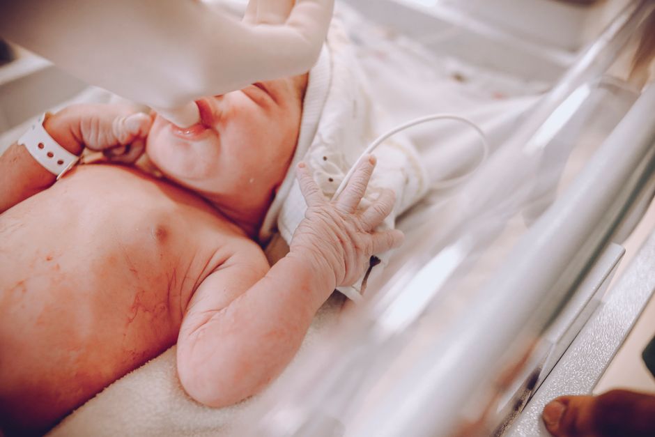 Bỏ khuyến nghị tiêm vắc-xin viêm gan B sơ sinh có thể khiến hàng triệu trẻ gặp rủi ro