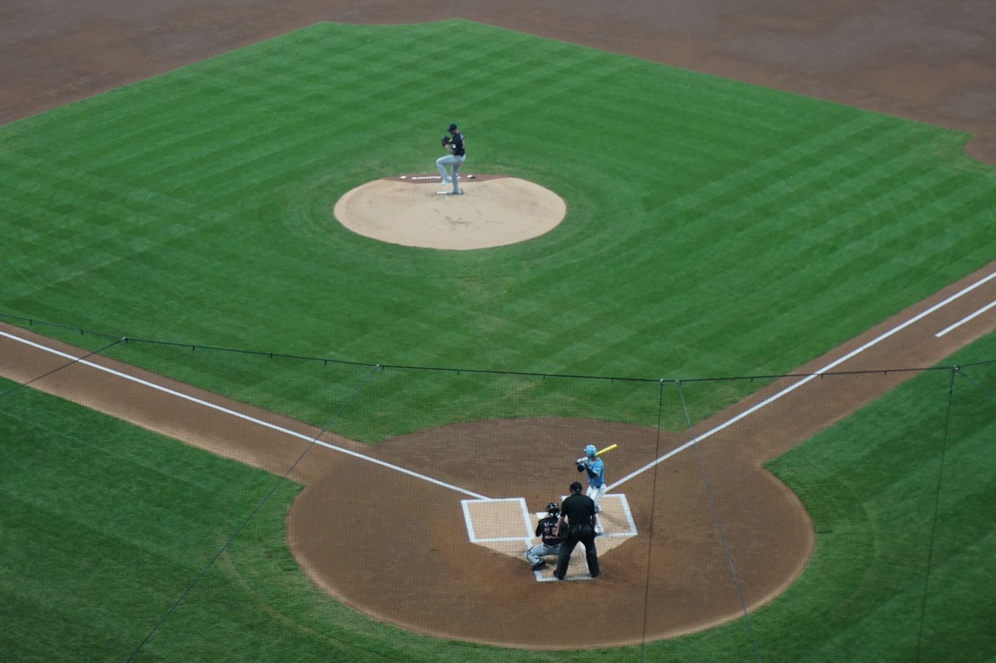 Brewers lội ngược dòng từ 0-4 thắng Rays, dẫn 2-0 ở World Series