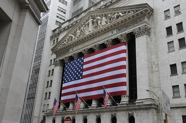 Dow (DOW) bật tăng từ đáy 27 USD, mục tiêu 42 USD, cổ tức 4,1%