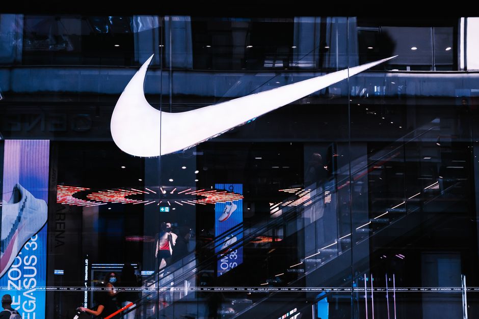 Nike (NKE) bán gần hết giày Caitlin Clark sau 2 giờ, cổ phiếu giảm hơn 50%