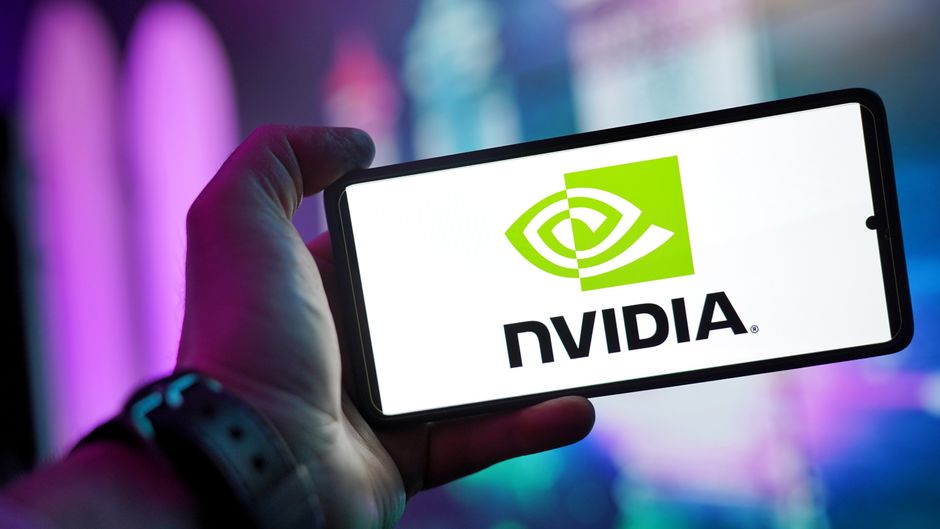 Nvidia (NVDA) bác báo cáo NYT về người thân cận Jensen Huang