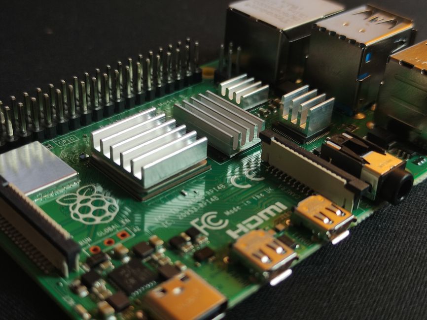 TinyWorldFormer: mô hình thế giới AI chạy game ngay trên Raspberry Pi Pico 2 W