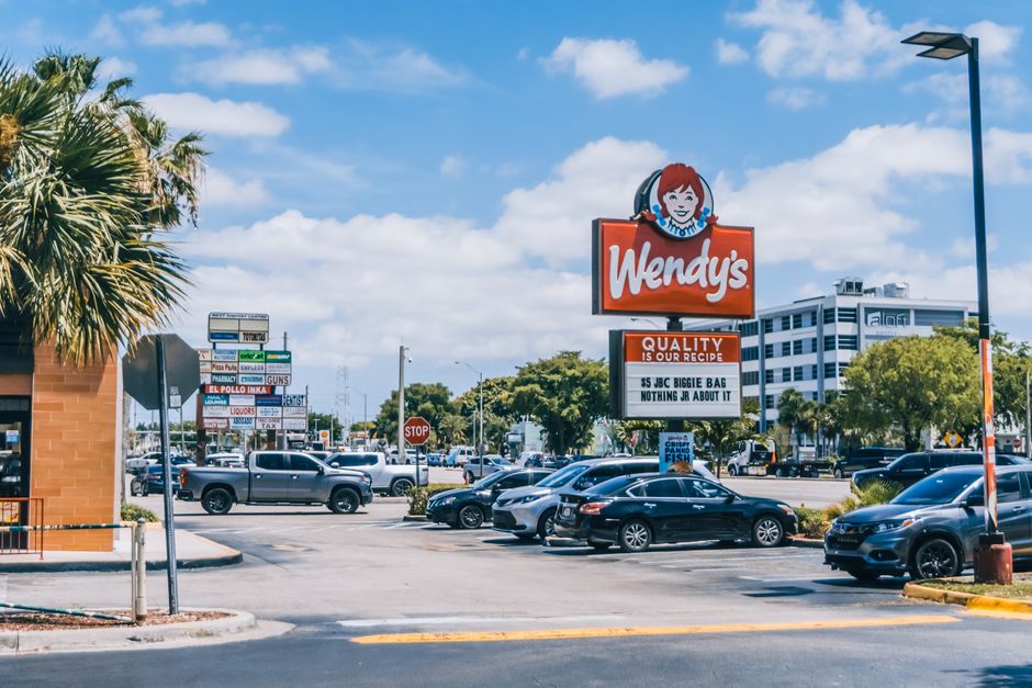 Wendy's (WEN) tăng 15% sau đề nghị thâu tóm 1,4 tỷ USD của Trian